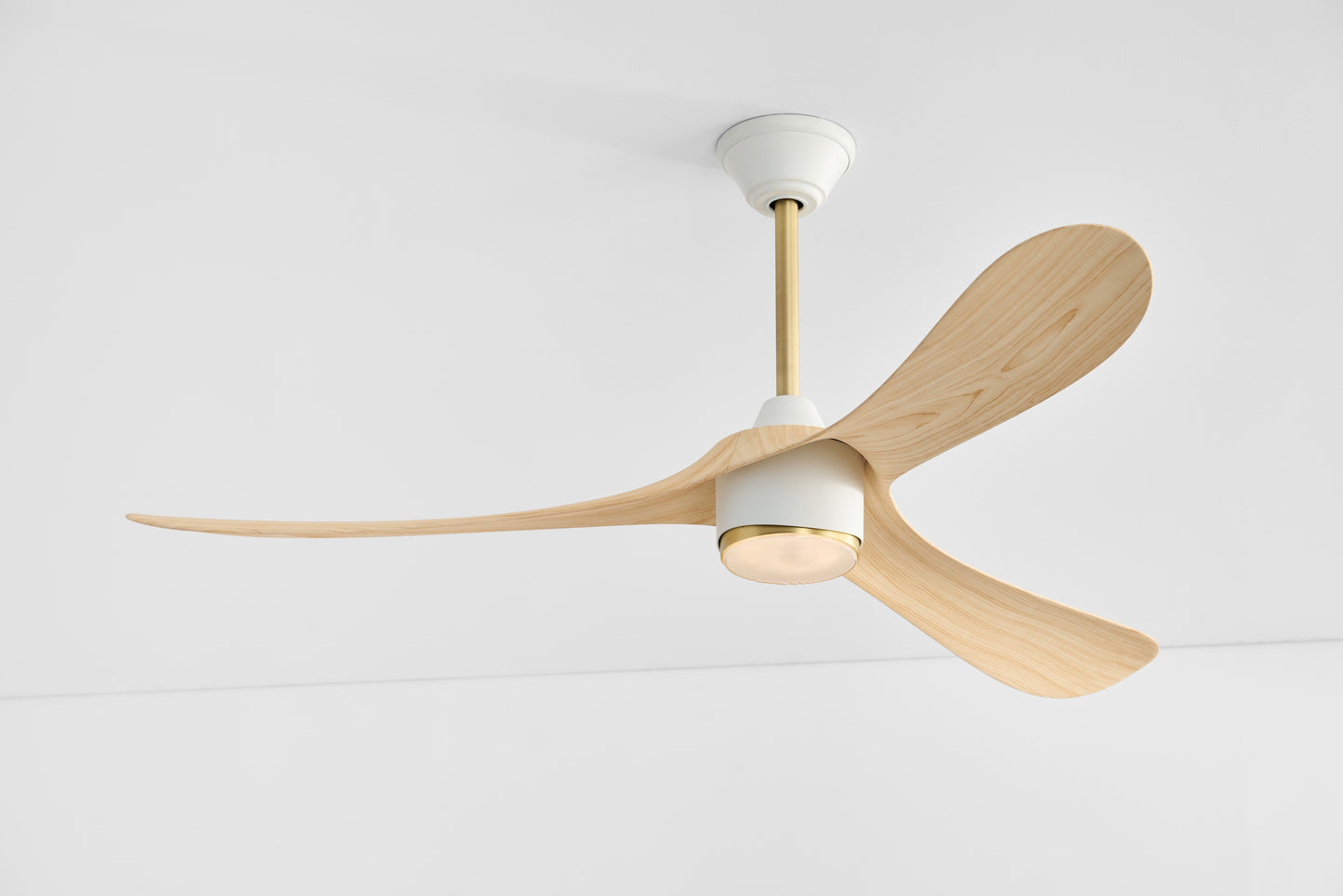 AEROCURVE 60" LED Smart Ceiling Fan
